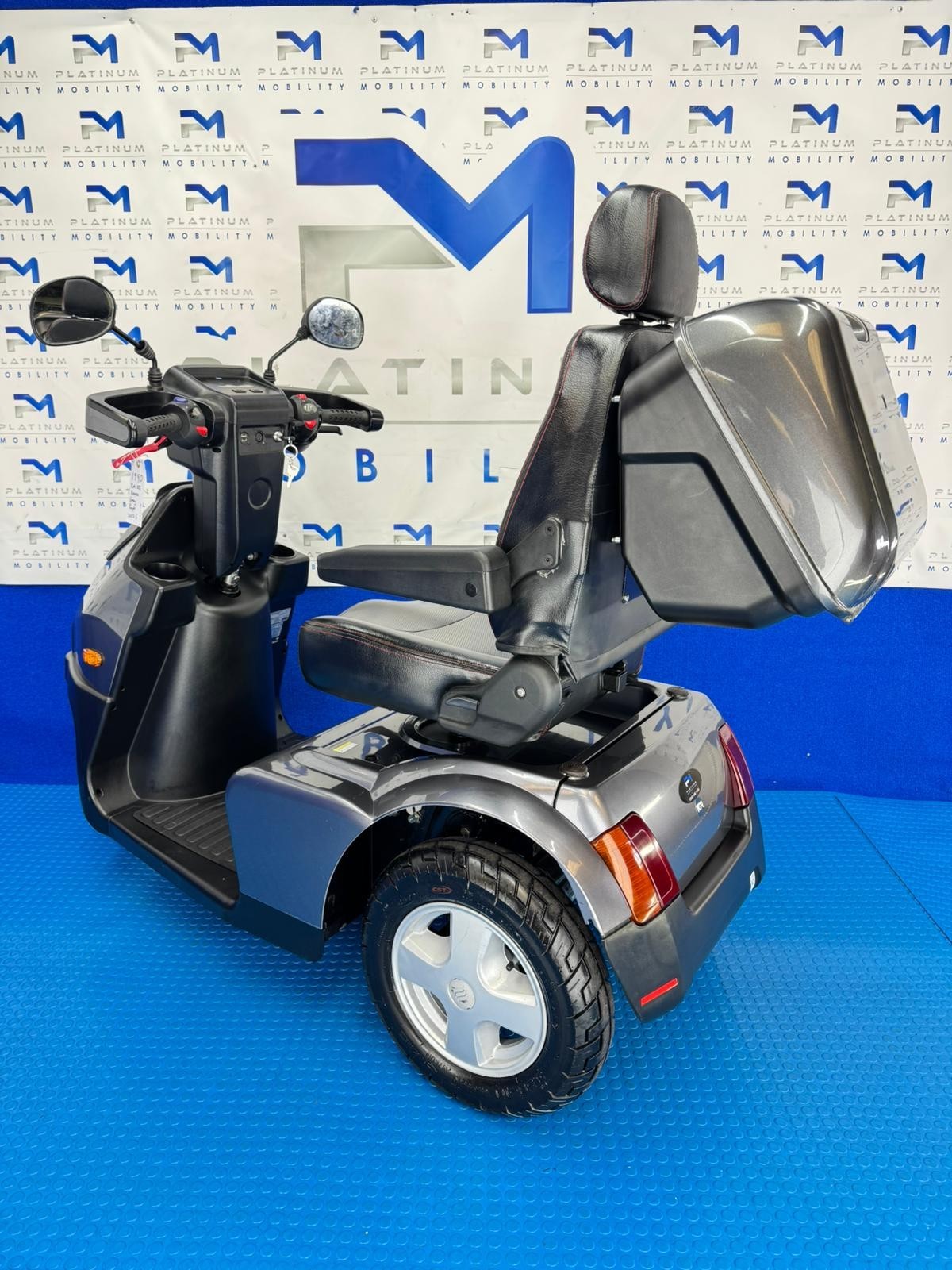 2022 TGA Breeze S3 8MPH LARGE Mobility Scooter All Terrain *1990