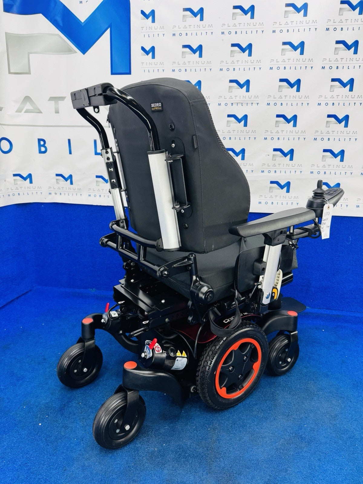 QUICKIE Q300 M MINI 4 MPH ELECTRIC MOBILITY POWERCHAIR ELECTRIC WHEELCHAIR 1177