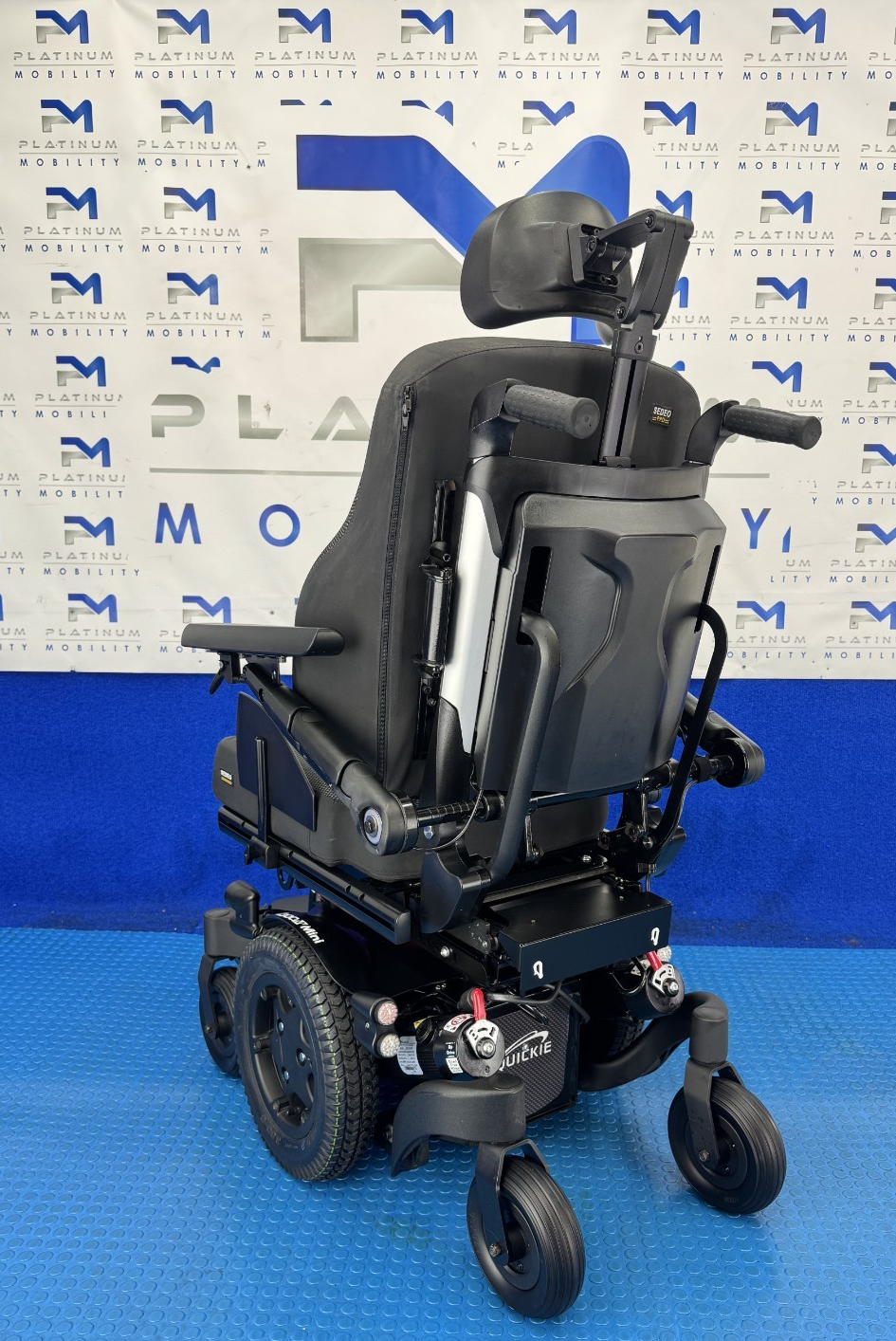 2025 Sunrise Quickie Q300M Powerchair 6 mph Riser, Tilt Electric Wheelchair 2760