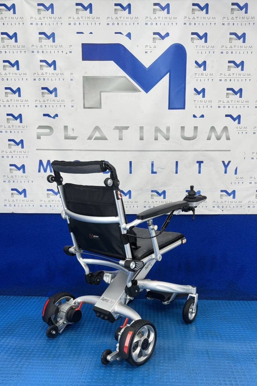 Motion Healthcare Trekker Aerolite ELECTRIC WHEELCHAIR POWERCHAIR 4MPH 2575