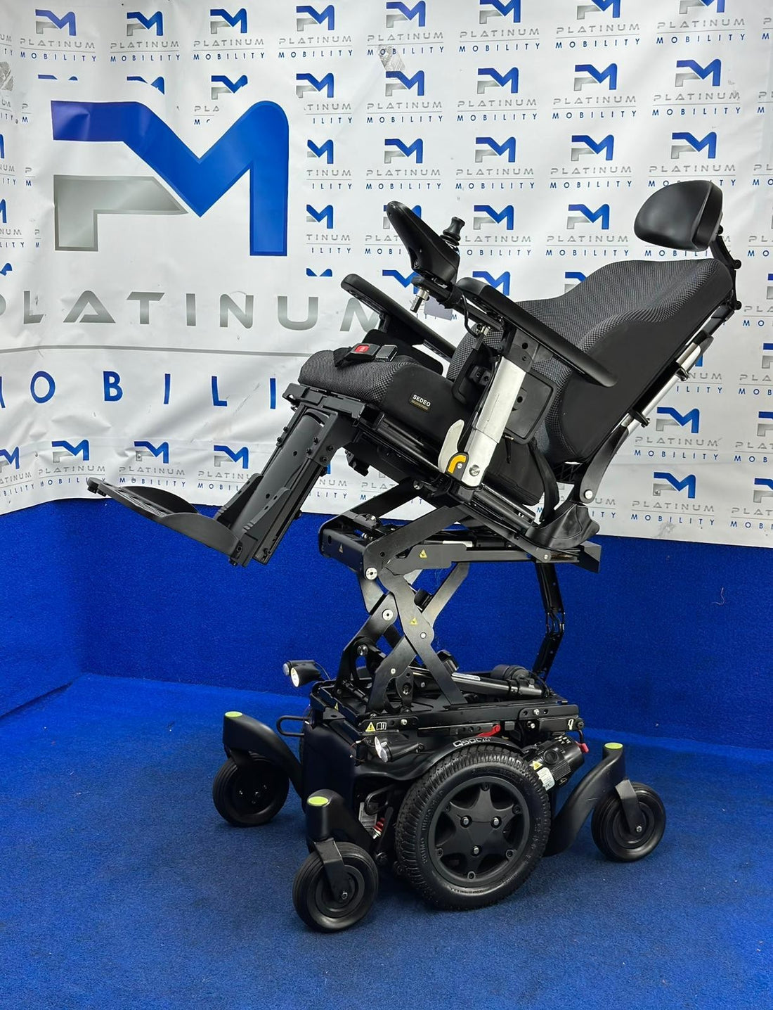 Quickie Q500 M Powerchair – 6mph Riser Electric Wheelchair by Sunrise (1511)