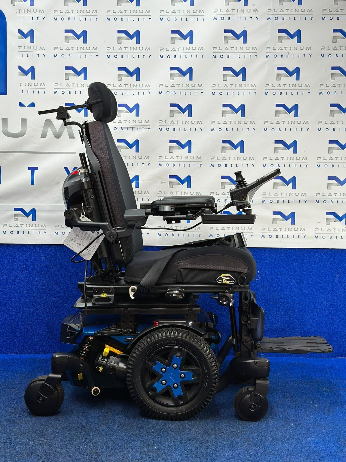 Quantum Edge 3 Stretto Powerchair – 6mph Electric Wheelchair Narrow 1585