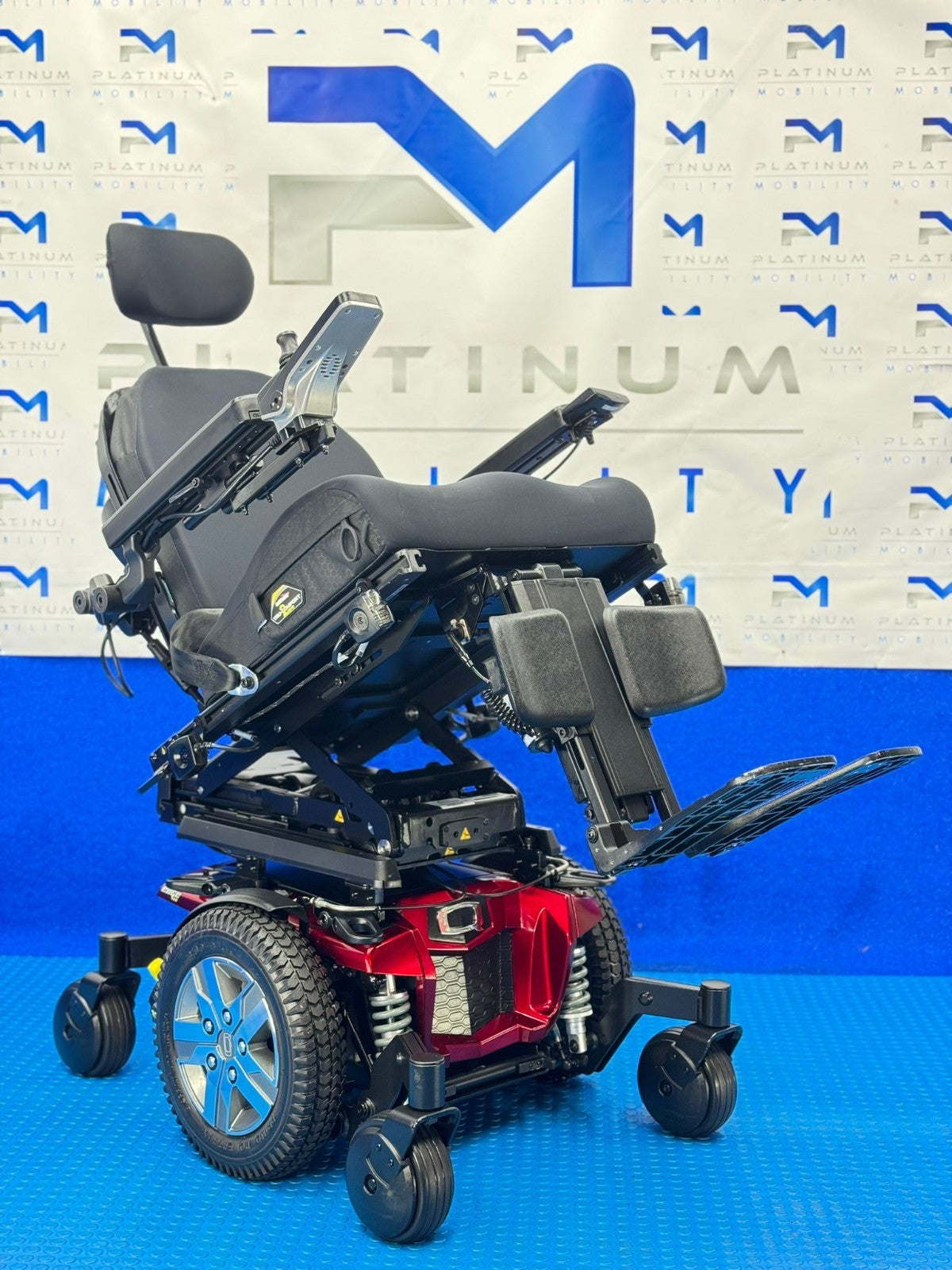 PRIDE QUANTUM Q6 EDGE 2.0 i-LEVEL 6 MPH ELECTRIC MOBILITY POWERCHAIR 1