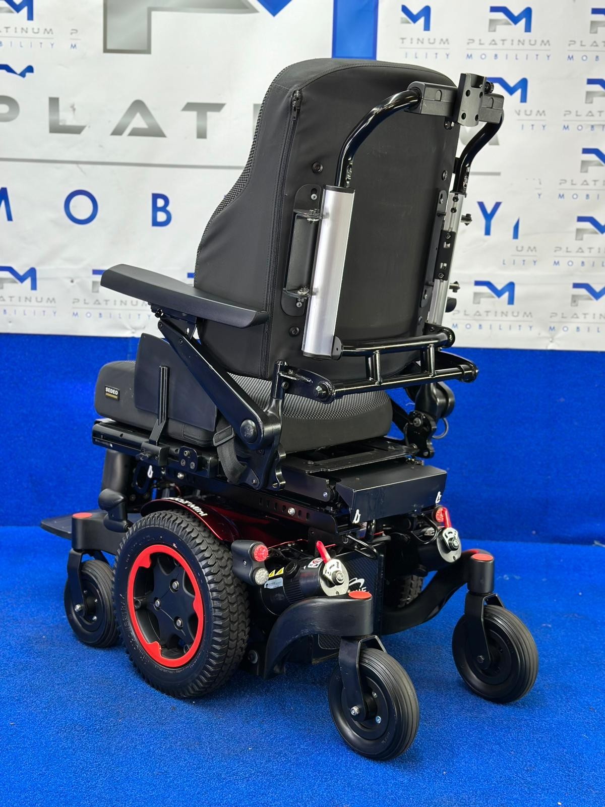 Quickie Q300 Mini Powerchair – 6mph Riser Electric Wheelchair by Sunrise (1631)