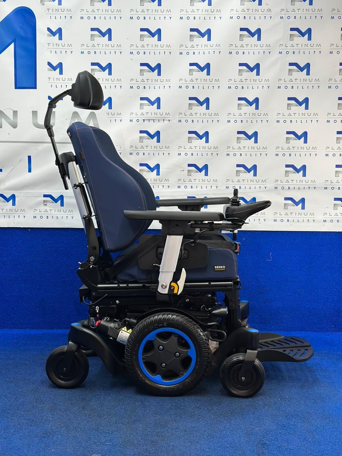 Quickie Q500 M Powerchair – 6mph Riser Electric Wheelchair by Sunrise (1556)