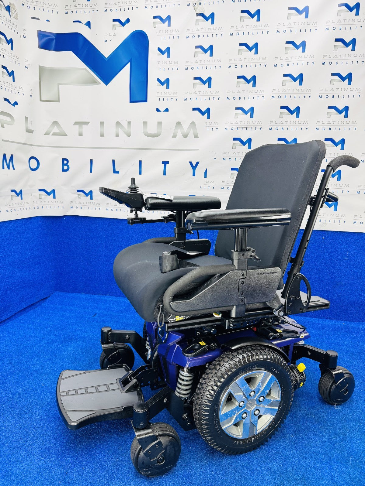 Quantum Q6 Edge 2 Powerchair – 4mph Electric Wheelchair by Pride (1113)