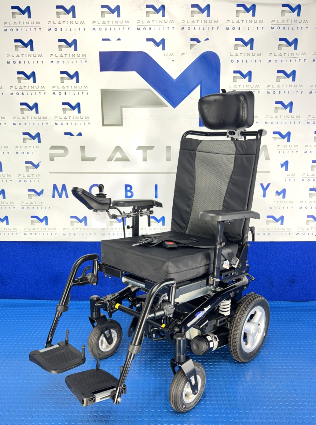 Invacare Bora Electric Powerchair New Batteries, Solid Tyres, No VAT 4mph 4197