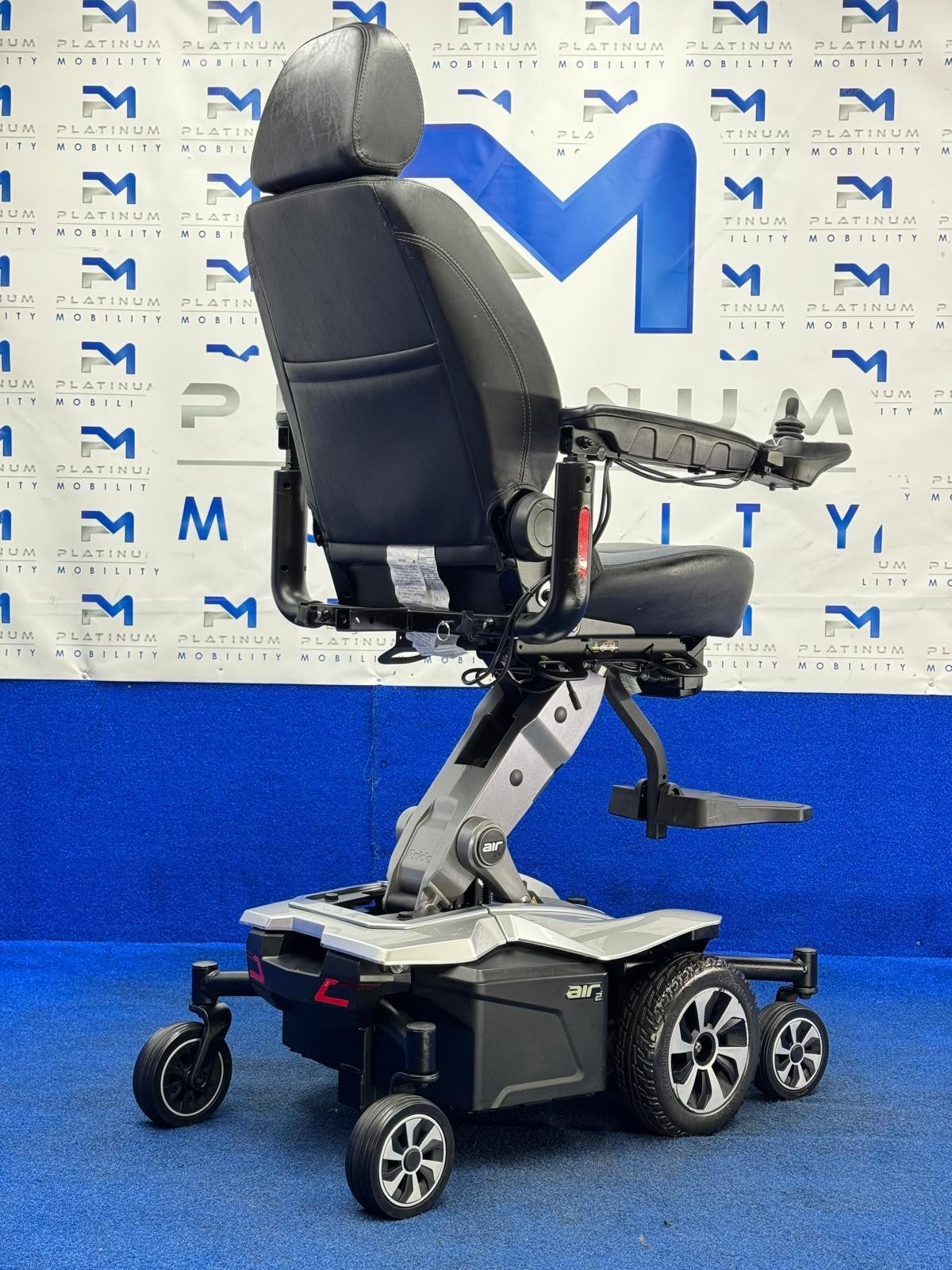 Pride Jazzy Air 2.0 Power Chair Electric Wheelchair with Electric Seat Lift 1578