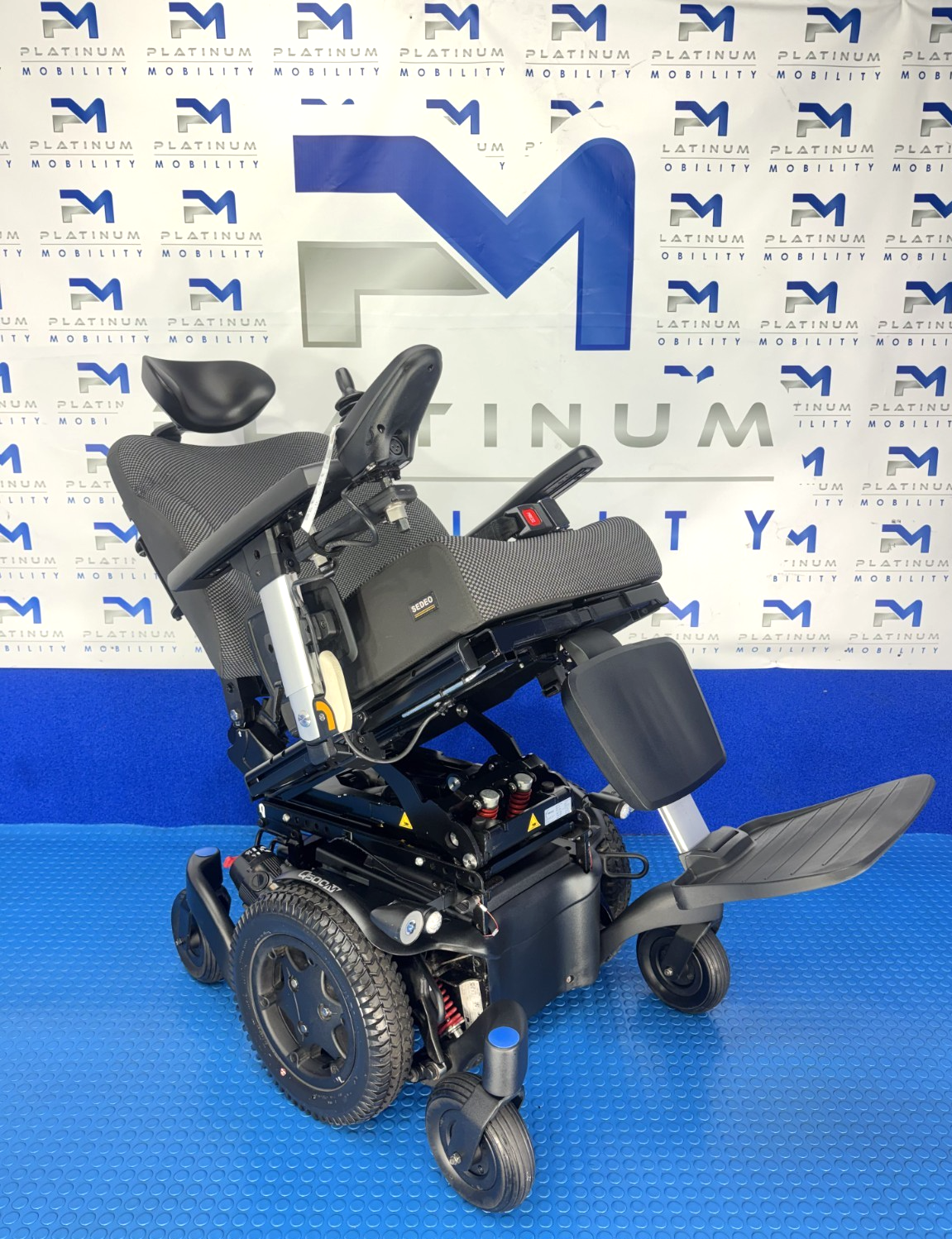 Sunrise Quickie Q500 M Powerchair – 6mph Riser & Tilt Electric Wheelchair 4013