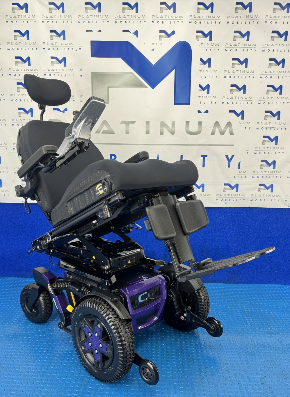 Quantum Pride 4 front 2 Electric Wheelchair RISE TILT RECLINE 6mph 2761