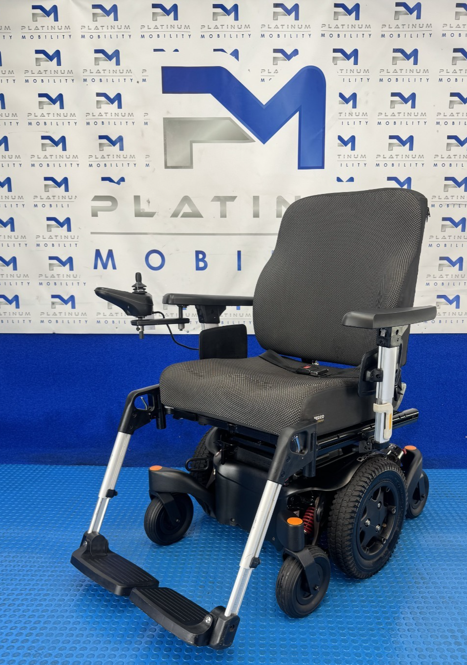 SUNRISE QUICKIE Q500M 4MPH ELECTRIC WHEELCHAIR RISER TILT POWERCHAIR 2453