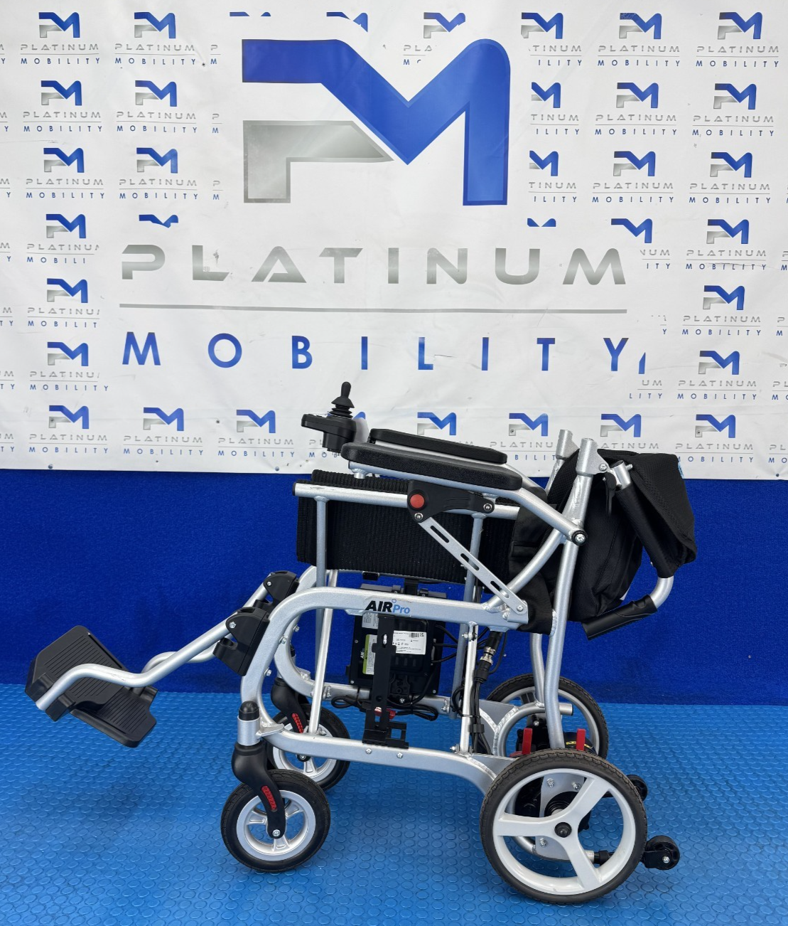 2025 MONARCH AIR PRO LIGHTWEIGHT FOLDING POWERCHAIR 12.5KG TRAVEL 2211