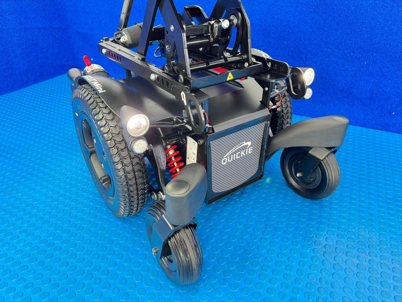 2025 Sunrise Quickie Q300 M Powerchair – 6mph Riser Electric Wheelchair 1996