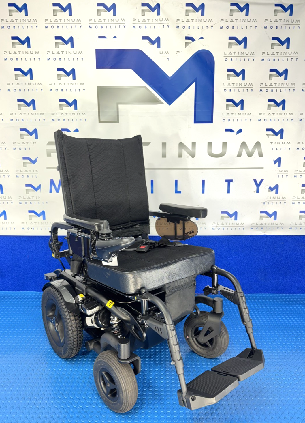 KARMA LEON 6MPH ELECTRIC POWERCHAIR | AIR TYRES | NEW BATTERIES 4172