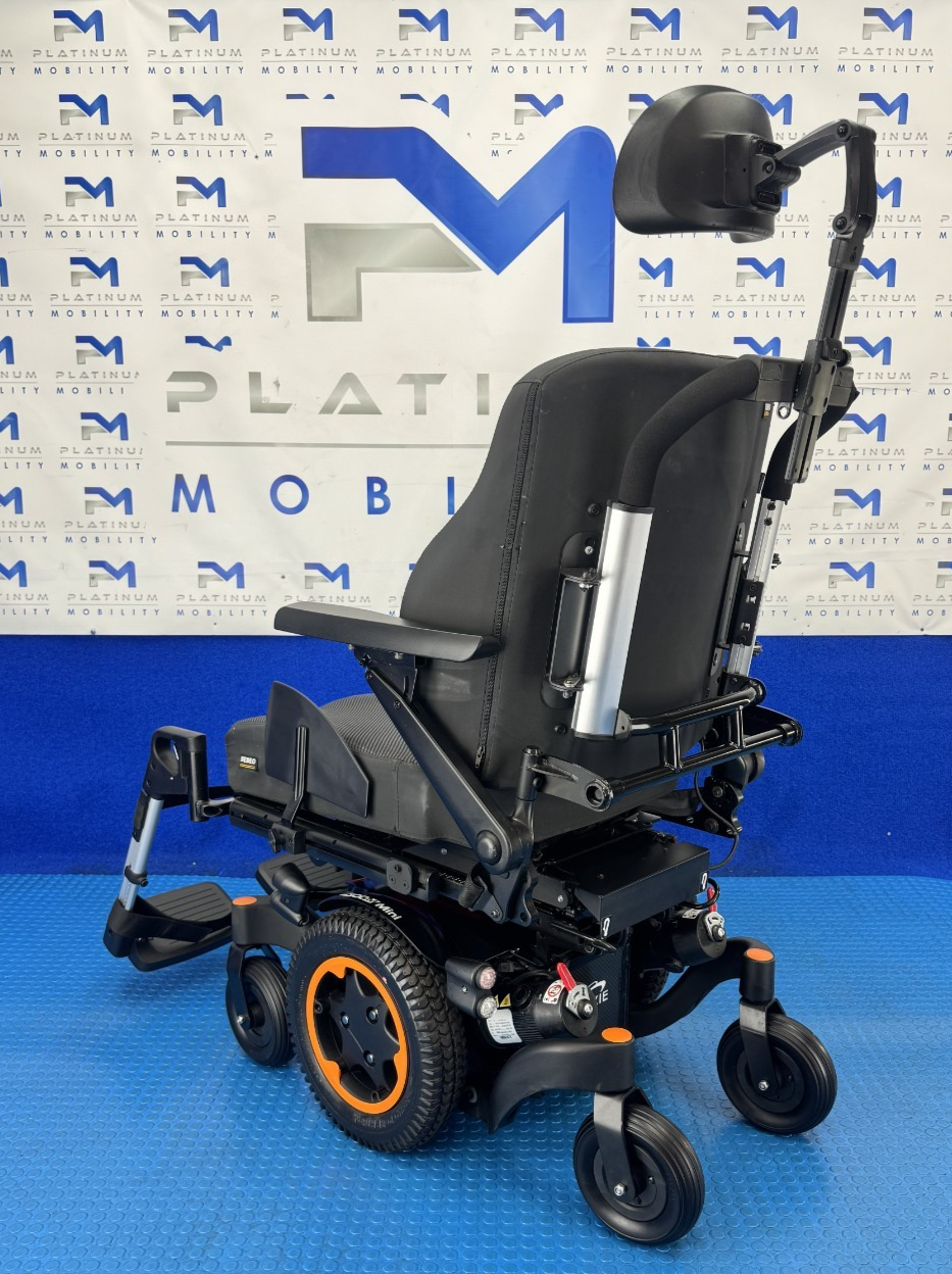 Sunrise Quickie Q300M Mini Powerchair 6 mph Riser, Tilt Electric Wheelchair 2793