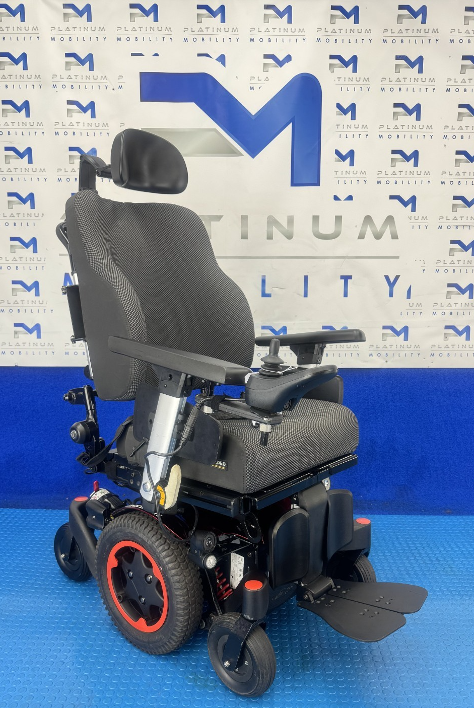 Sunrise Quickie Q300M Powerchair 6 mph Riser, Tilt Electric Wheelchair 2782