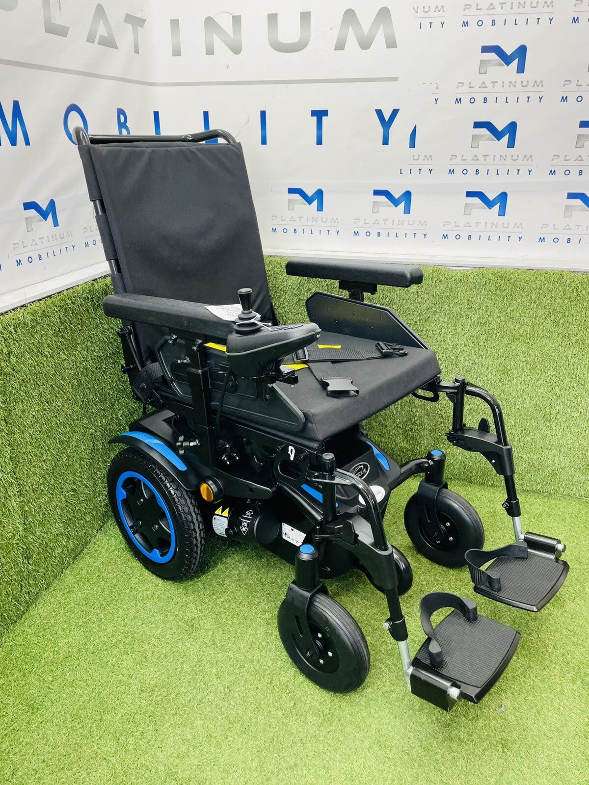 2021 Quickie Q100 R with Standard Seating Powerchair Electric Wheelchair