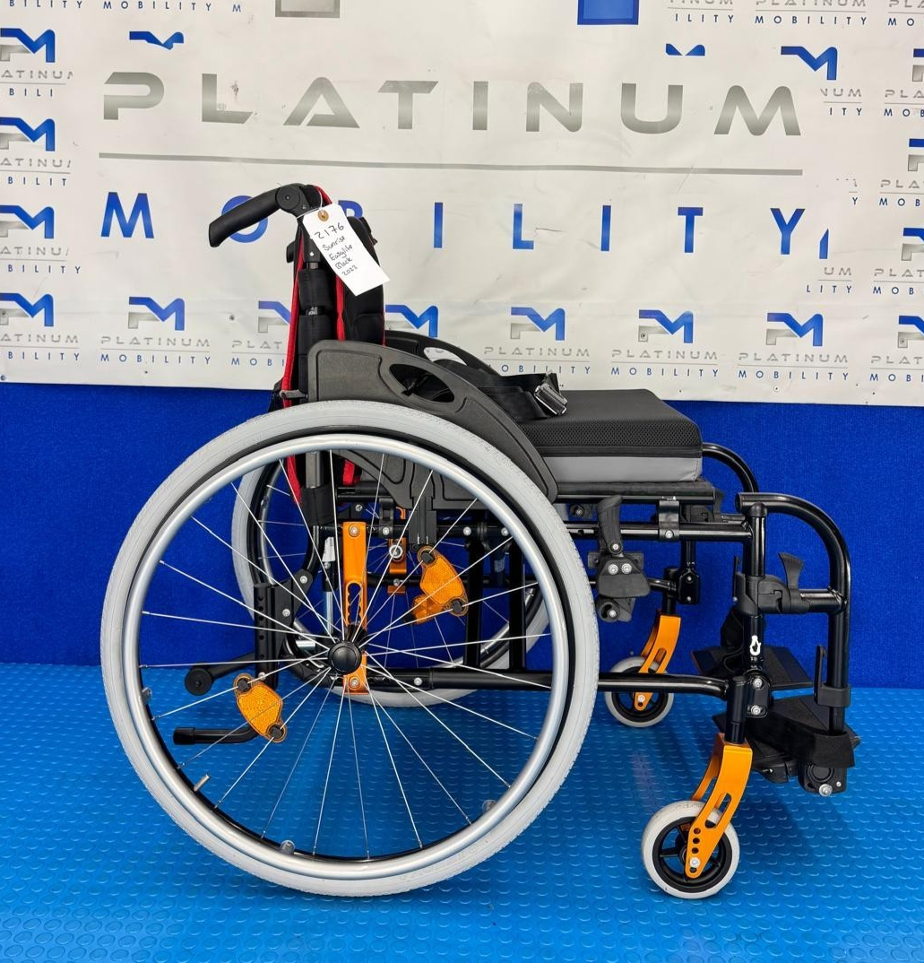 SUNRISE QUICKIE LIFE R 17x17 MANUAL WHEELCHAIR LIGHTWEIGHT ACTIVE 2176