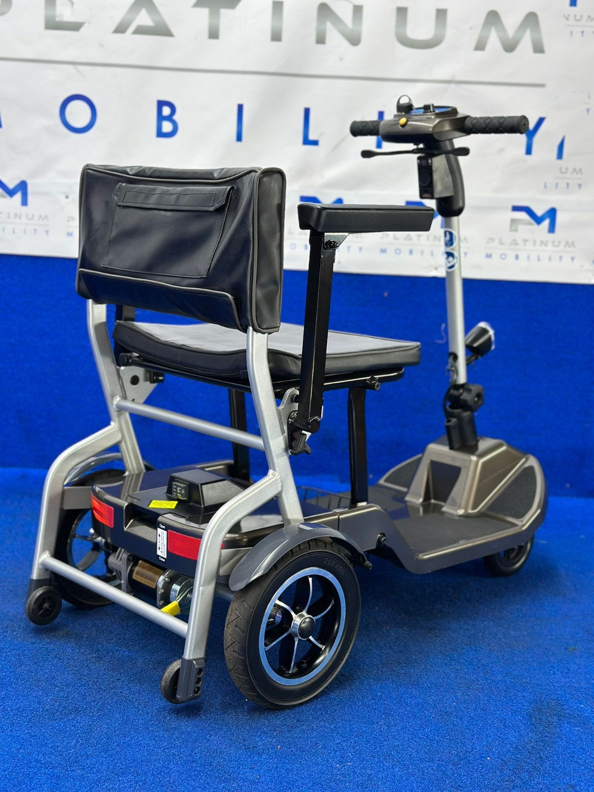 ONE REHAB QFOLD Mobility Scooter Light weight Folding scooter 17kg 4mph