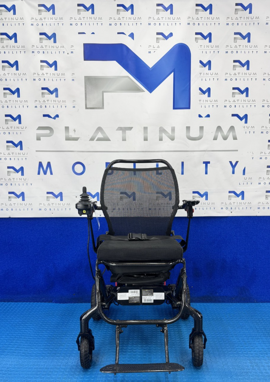 QUICKIE Q50 R LIGHTWEIGHT CARBON FIBRE POWERCHAIR SCOOTER FOLDING 4MPH 2797