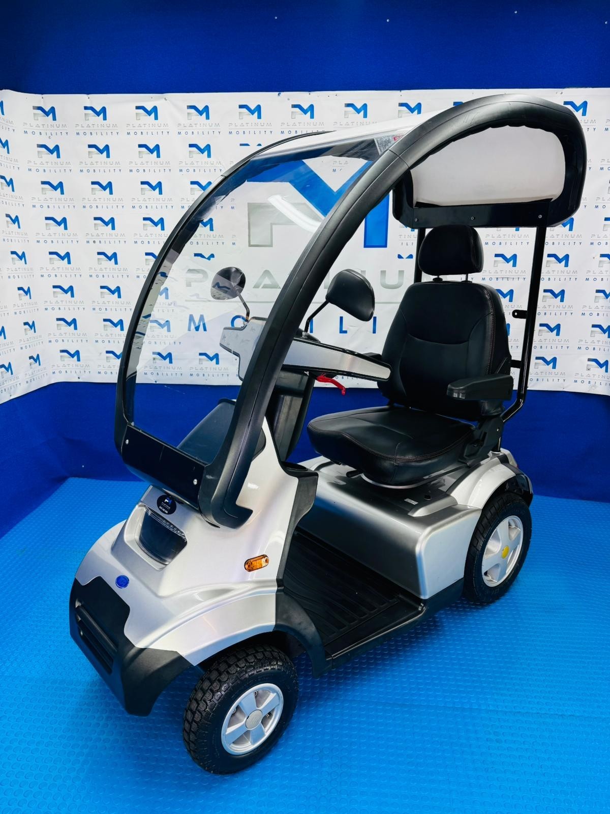 TGA Breeze S4 Canopy 8mph Road LARGE All Terrain Mobility Scooter Buggy 1835