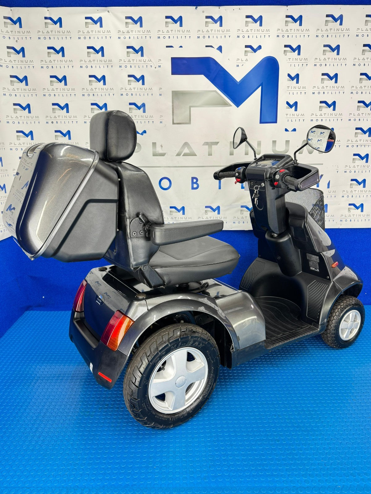 TGA Breeze S4 8MPH All Terrain Mobility Scooter Road Stunning Condition  2102