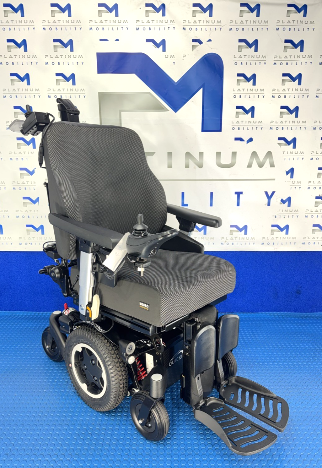 Sunrise Quickie Q300M Powerchair 6 mph Riser, Tilt, Electric Legs, Recline 4129