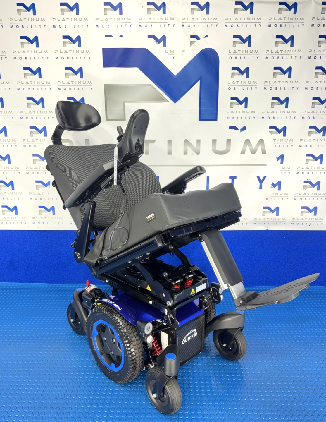 Sunrise Quickie Q300M Powerchair 6 mph Riser, Tilt Electric Wheelchair 4036