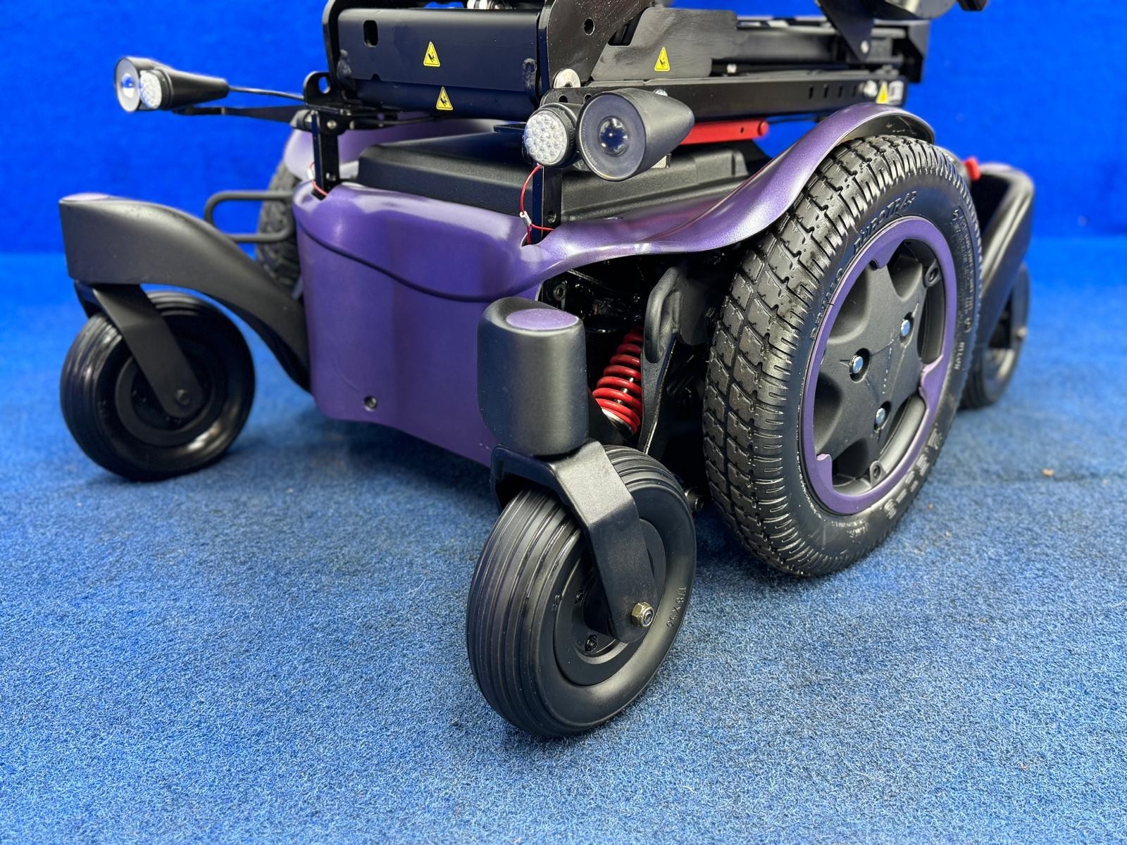 CUSTOM 2024 Sunrise Q500 M Powerchair – 6mph Riser Electric Wheelchair (1819)