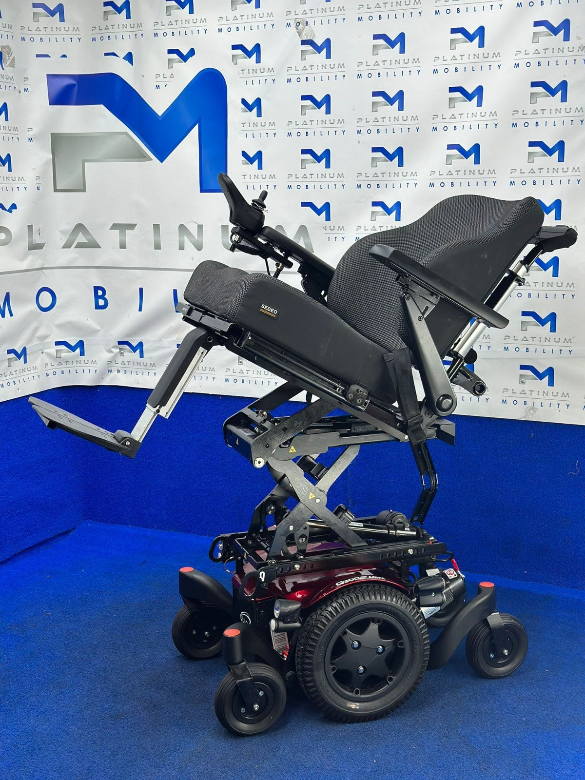 Quickie Q300 M Mini Powerchair 6 mph Riser Electric Wheelchair by Sunrise (1474)