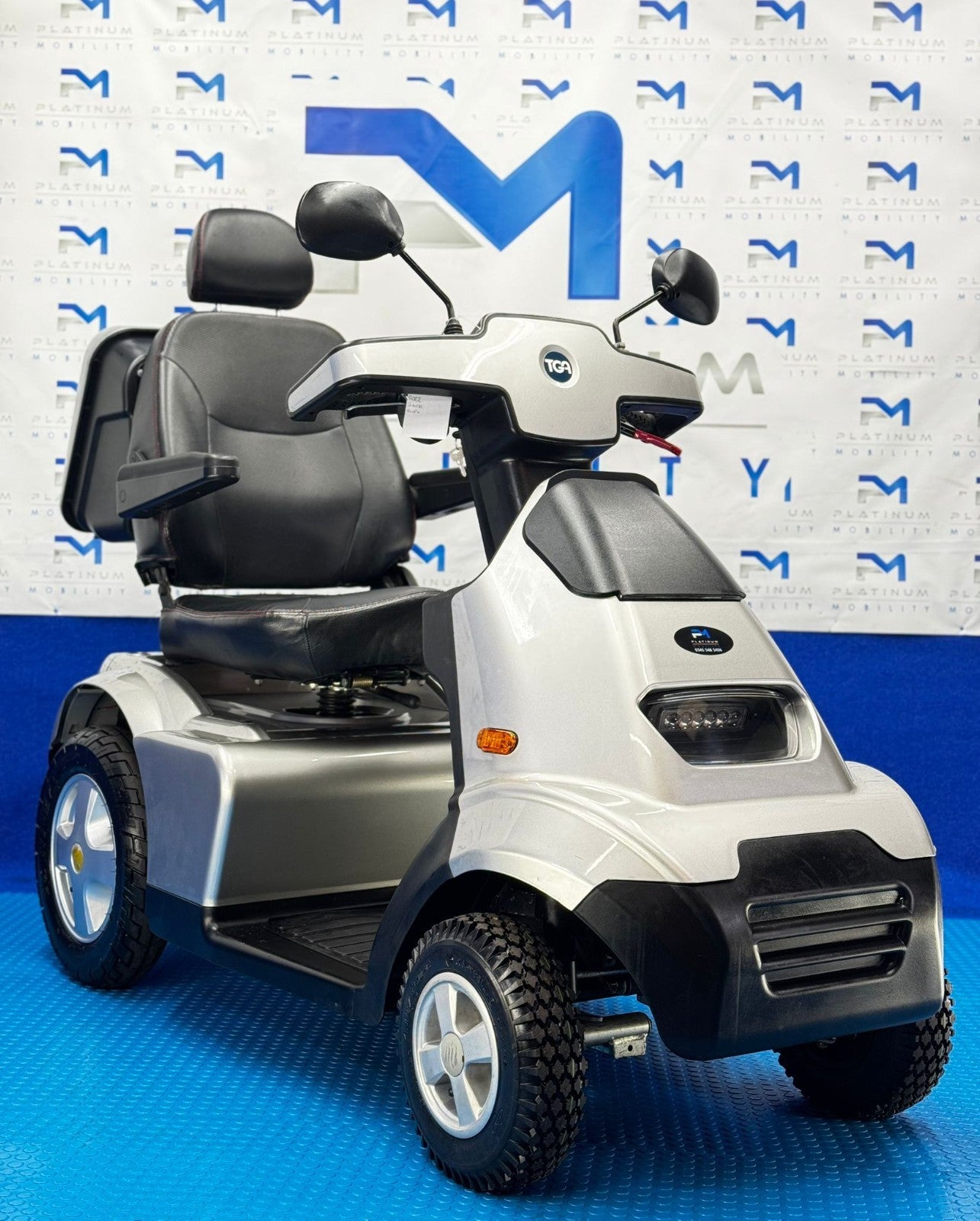 2022 TGA Breeze S4 8MPH All Terrain Mobility Scooter Immaculate Condition 1924