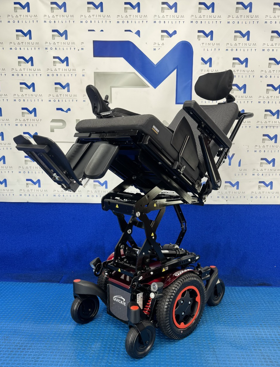 2025 Sunrise Quickie Q300M Powerchair 4 mph Riser & Tilt Wheelchair 2553
