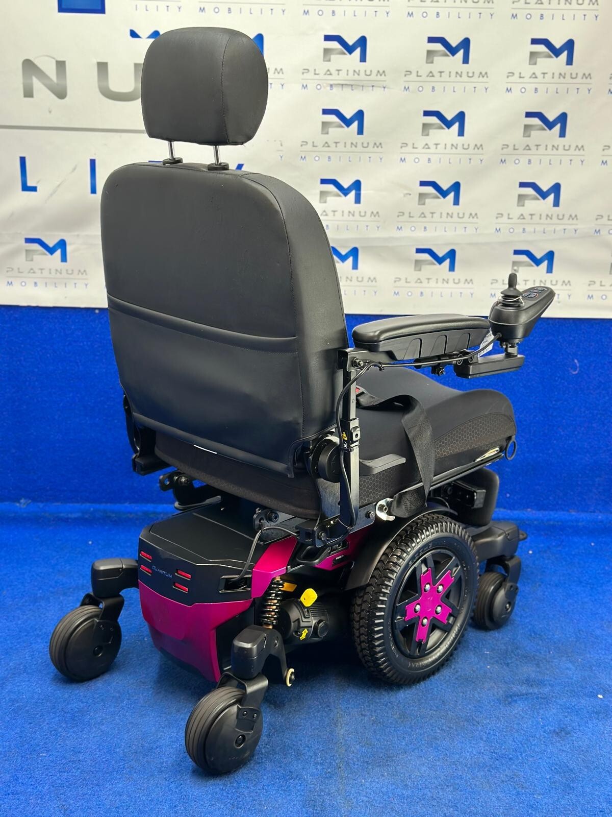 PRIDE QUANTUM Q6 EDGE 3 STRETTO 4 MPH ELECTRIC POWER WHEELCHAIR POWERCHAIR 996