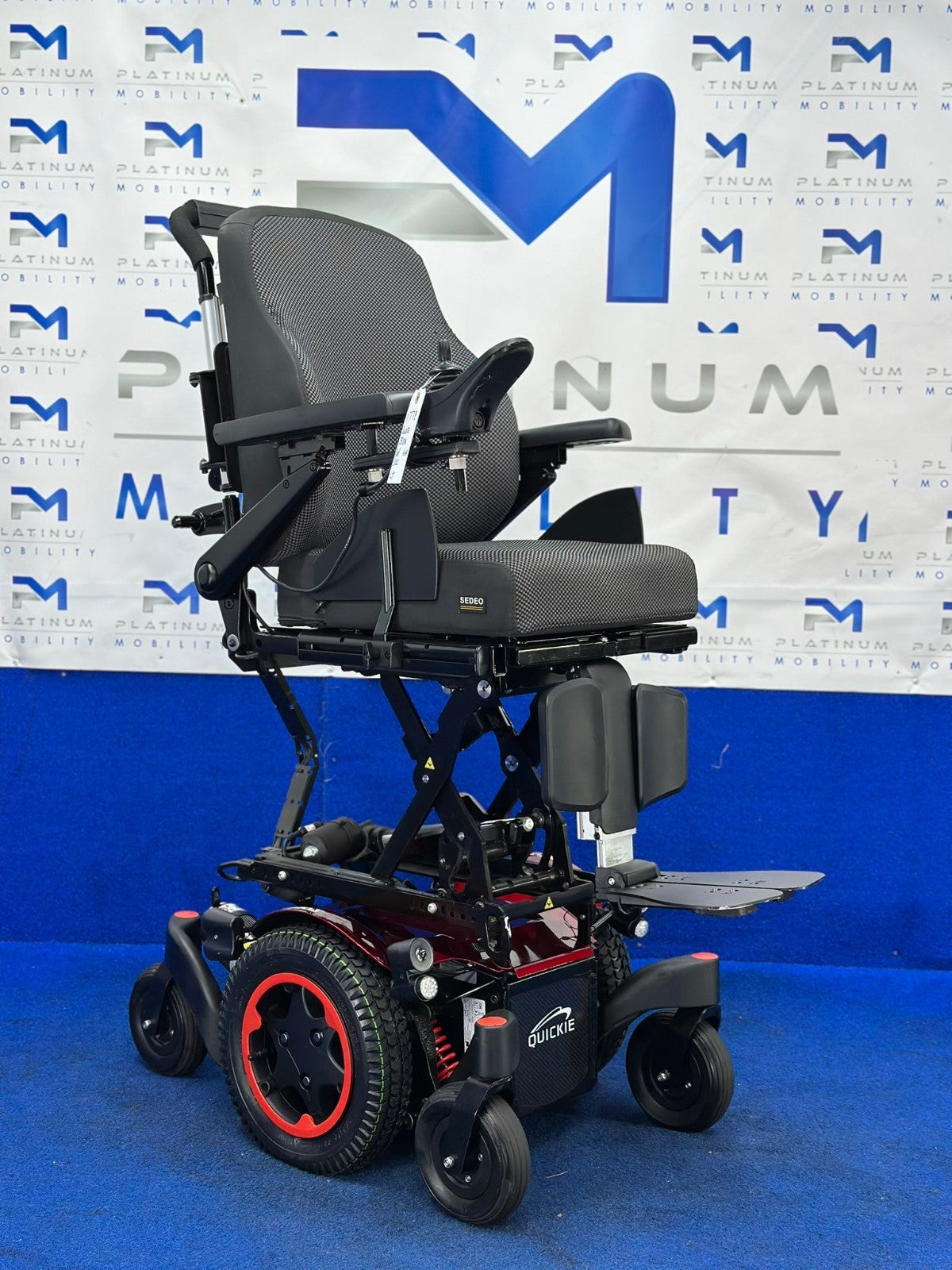 Quickie Q300 Mini Powerchair – 6mph Riser Electric Wheelchair by Sunrise (1778)