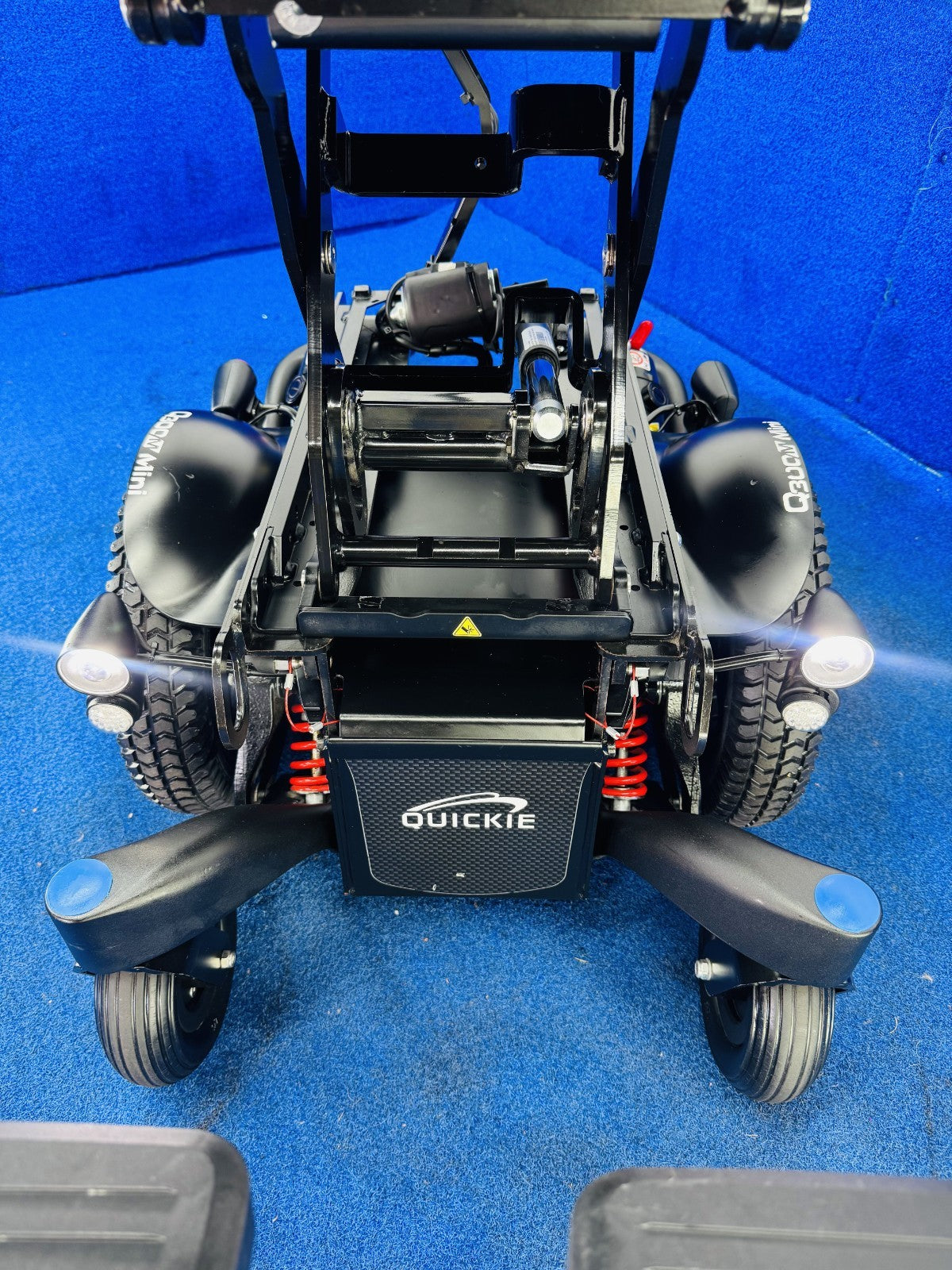 Quickie Q300 Mini Powerchair – 6mph Riser Electric Wheelchair by Sunrise (1451)