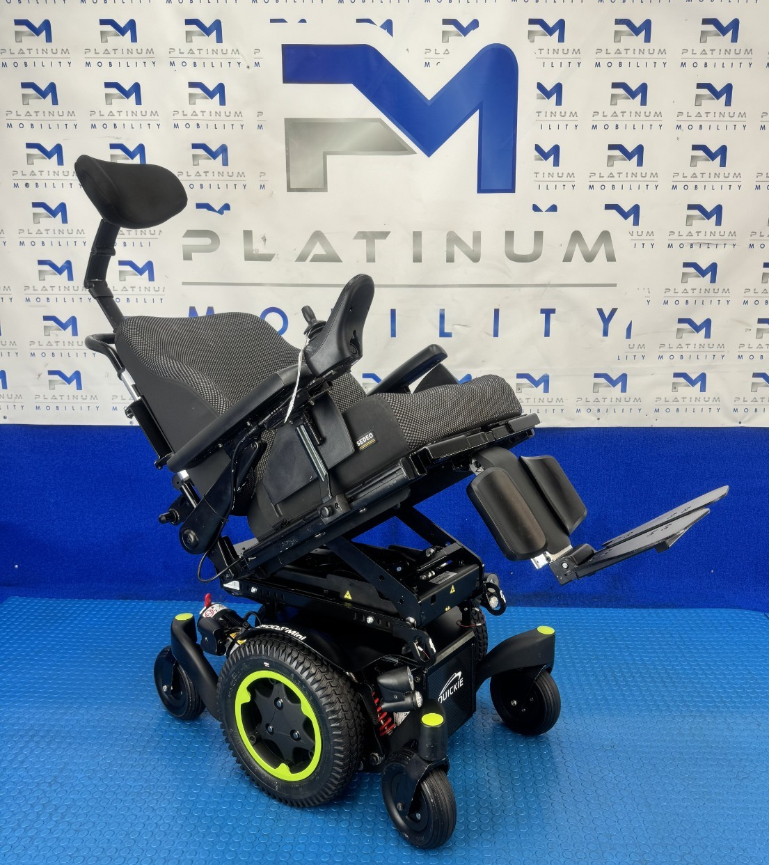 SUNRISE QUICKIE Q300 MINI RISER TILT COMPACT POWERCHAIR  2234