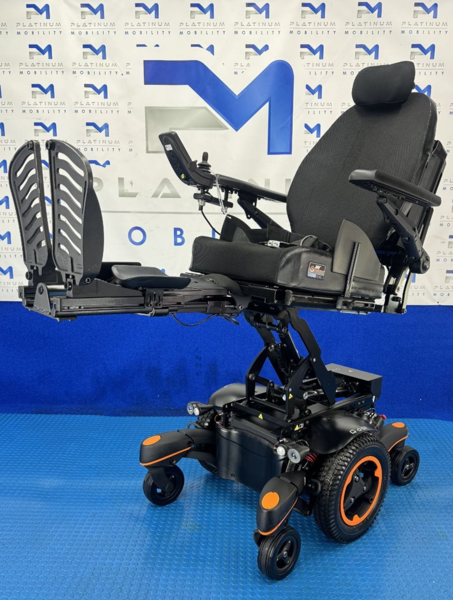 Sunrise Quickie Q700 M – 6mph Riser, Tilt, Electric Recline, leg Rests 2762