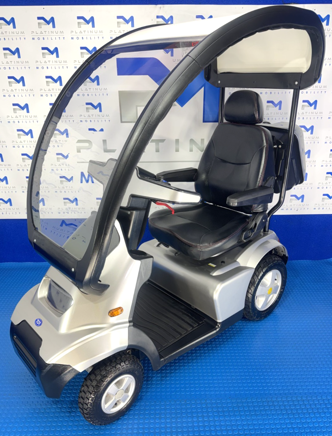 TGA Breeze S4 Canopy 8mph Road LARGE All Terrain Mobility Scooter 4019