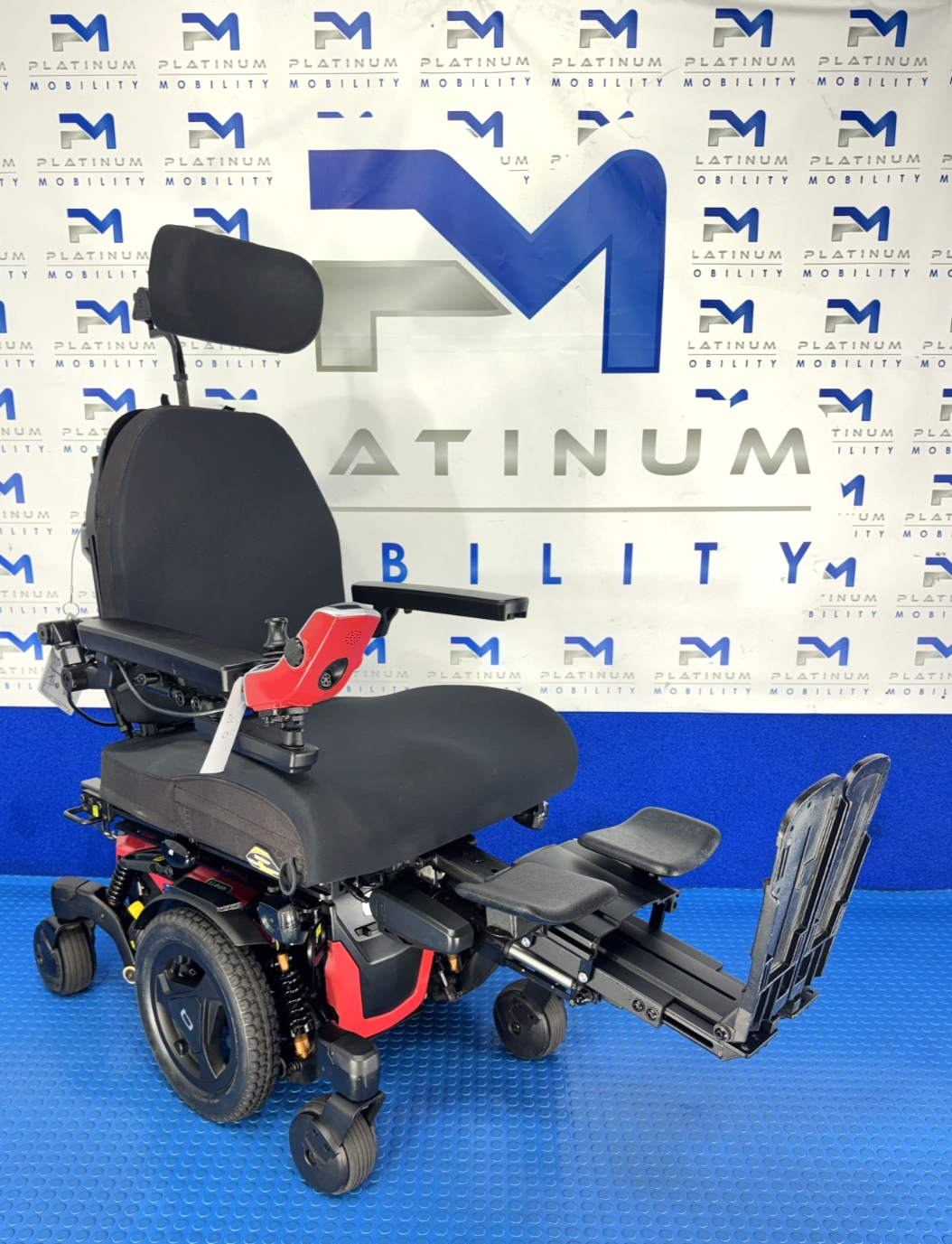 PRIDE QUANTUM EDGE 3 STRETTO 6 MPH Electric Rise, Tilt, Legs, Recline 4207