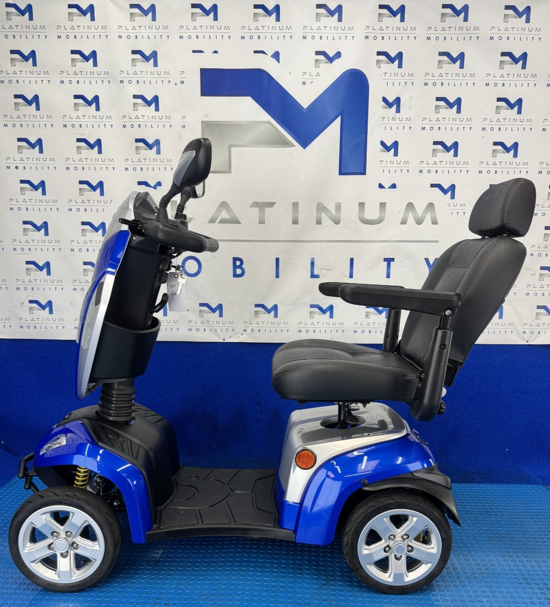 Kymco Maxer Mobility Scooter New Batteries Air Tyres 8mph 2537