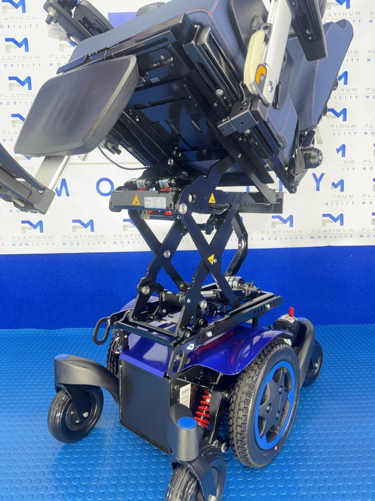 Sunrise Quickie Q300M Powerchair 4 mph Riser, Tilt Electric Wheelchair 4020
