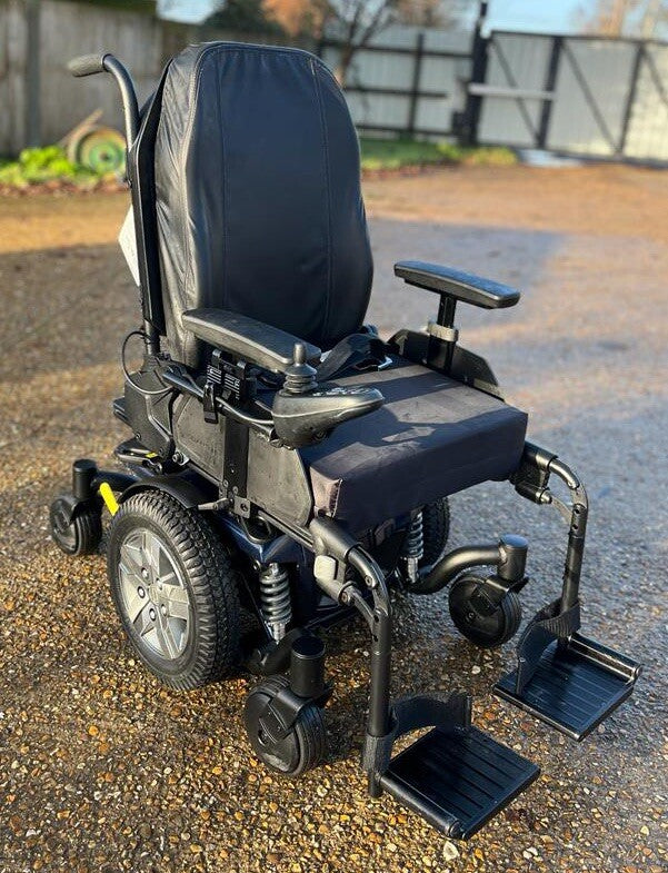 PRIDE QUANTUM Q4 MWD 4MPH ELECTRIC SEAT TILT MOBILITY POWERCHAIR WHEELCHAIR