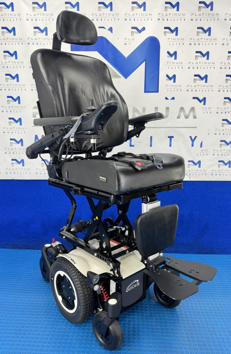 2025 SUNRISE QUICKIE Q300M 6MPH ELECTRIC RECLINE RISER TILT POWERCHAIR 2506