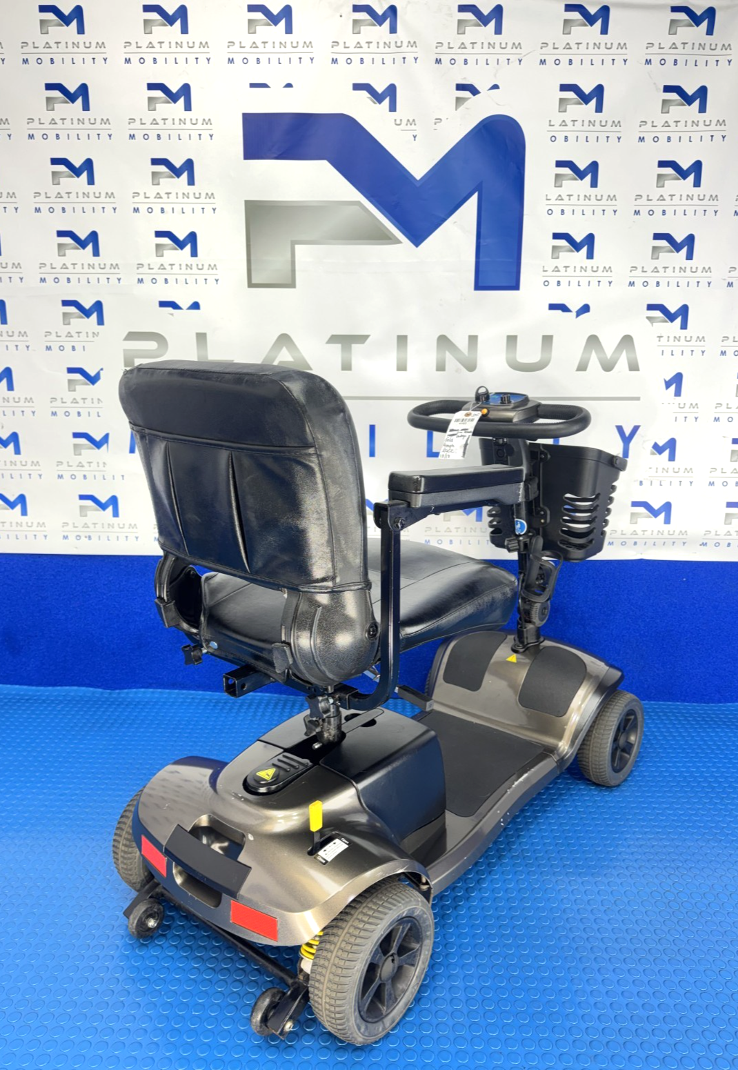One Rehab Vantage Lightweight Mobility Scooter 4MPH Portable 4162