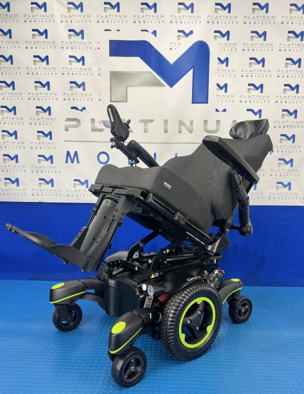2025 Sunrise Quickie Q700M Powerchair – 4mph Riser Tilt Electric Wheelchair 2806