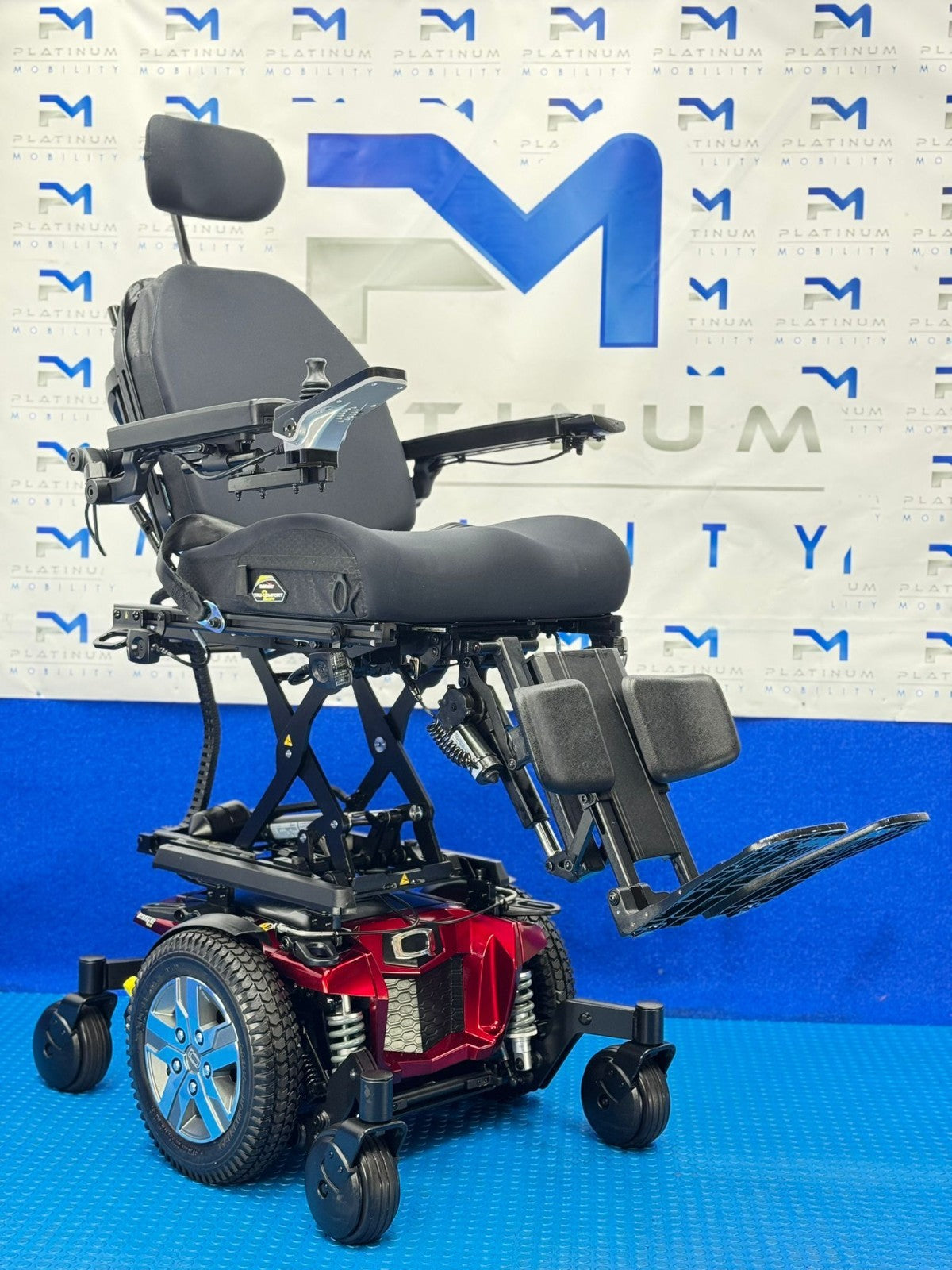 PRIDE QUANTUM Q6 EDGE 2.0 i-LEVEL 6 MPH ELECTRIC MOBILITY POWERCHAIR 1