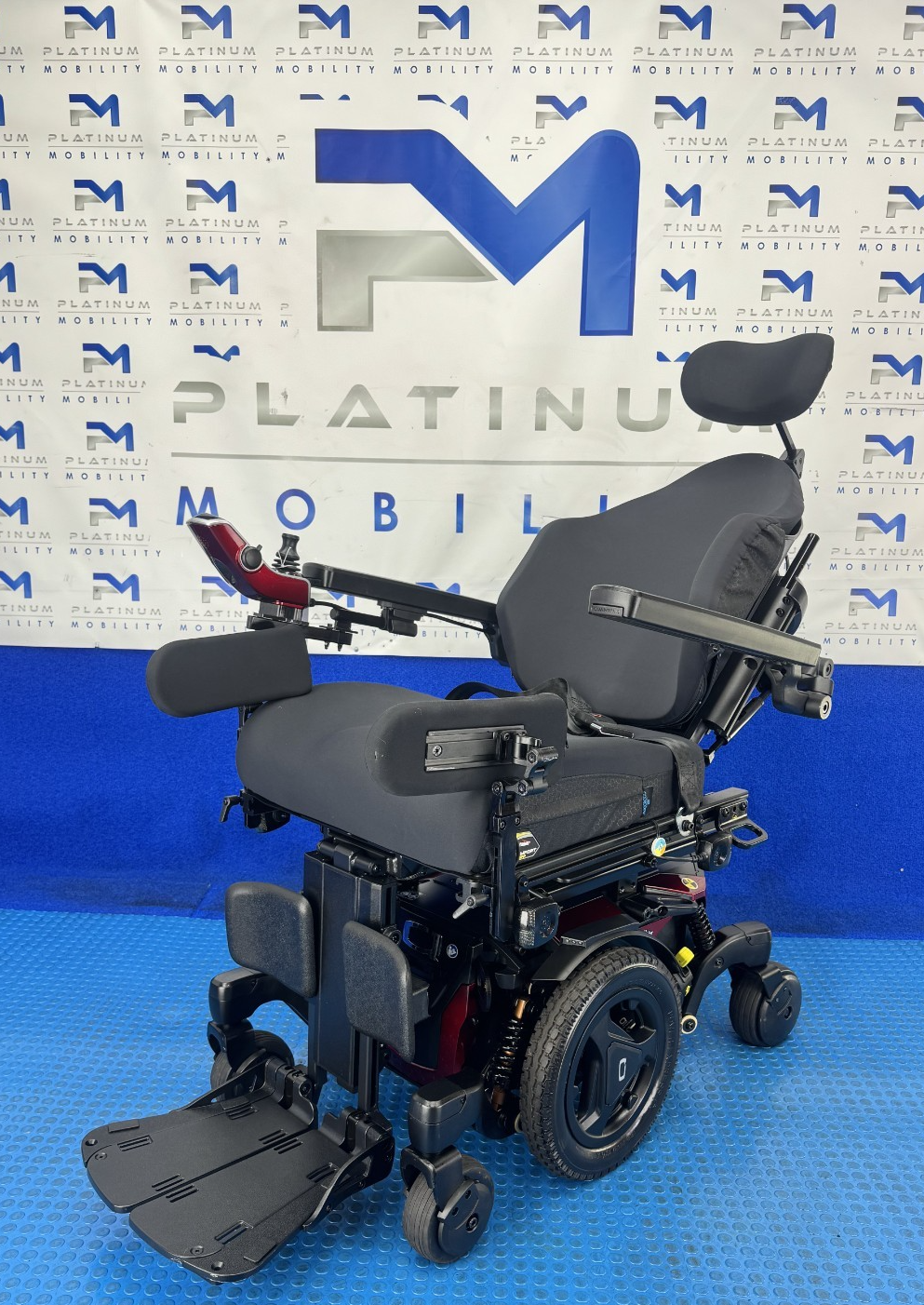 PRIDE QUANTUM EDGE 3 STRETTO 6MPH ELECTRIC POWERCHAIR TILT, RECLINE, LEGS 2508