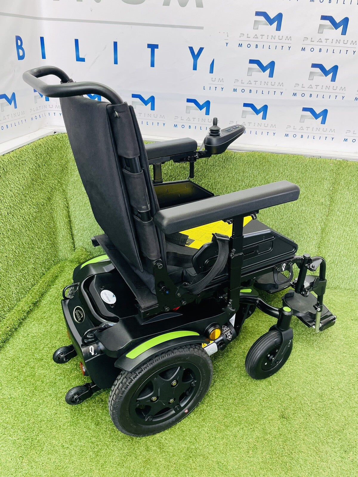 Powerchair Quickie Q100R Compact Indoor Outdoor Sunrise Medical Comfy Mid Wheel
