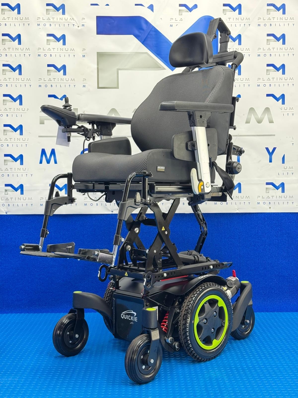 Sunrise Quickie Q300 Mini Powerchair 4mph Riser Electric Wheelchair Carer 1828