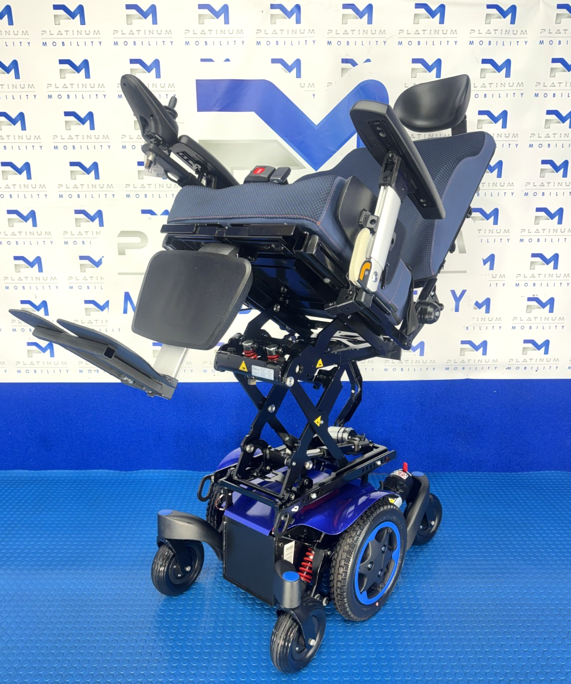Sunrise Quickie Q300M Powerchair 4 mph Riser, Tilt Electric Wheelchair 4020
